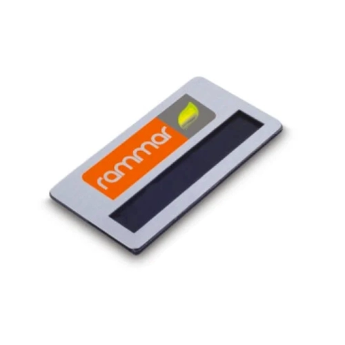 Mıknatıslı Yaka İsimliği